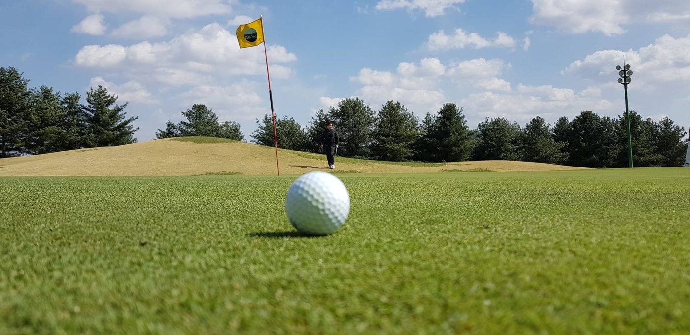 golf 3301940 1920
